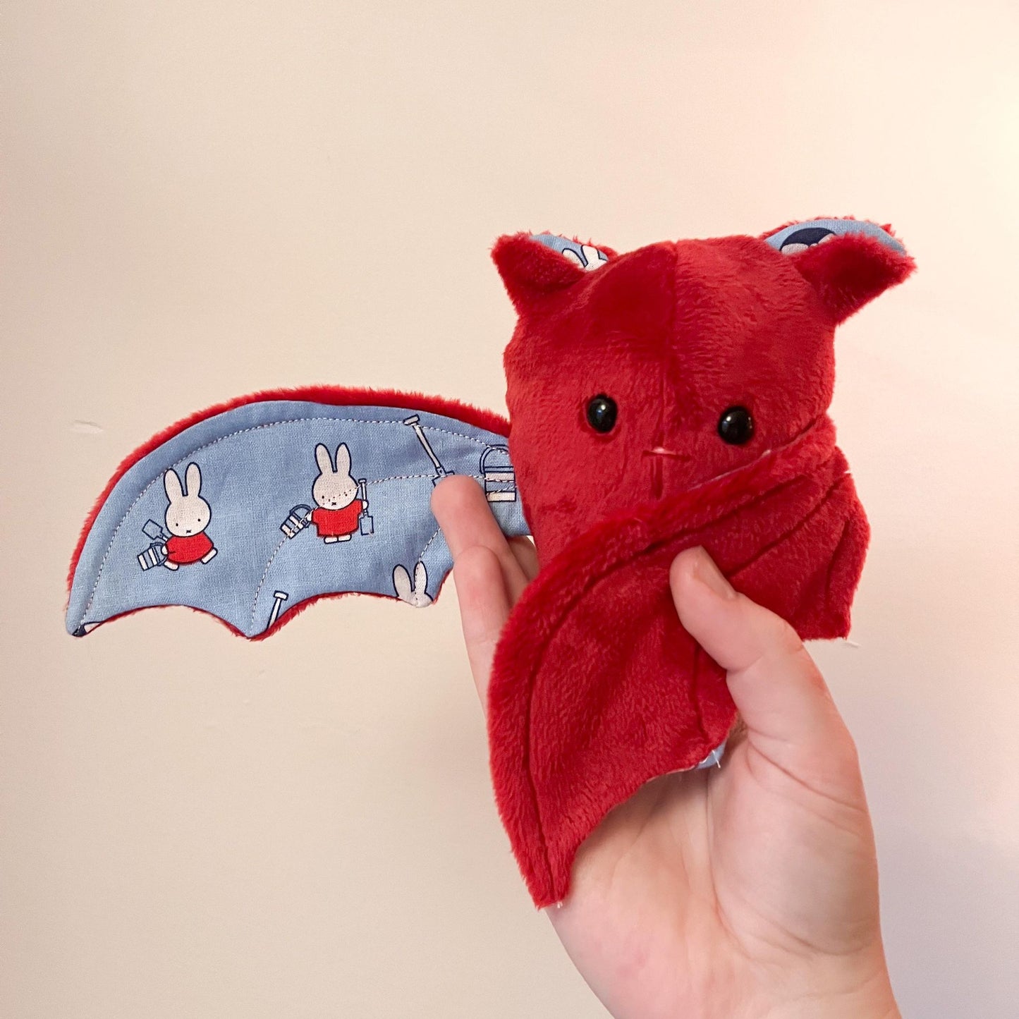 Red Miffy Bat